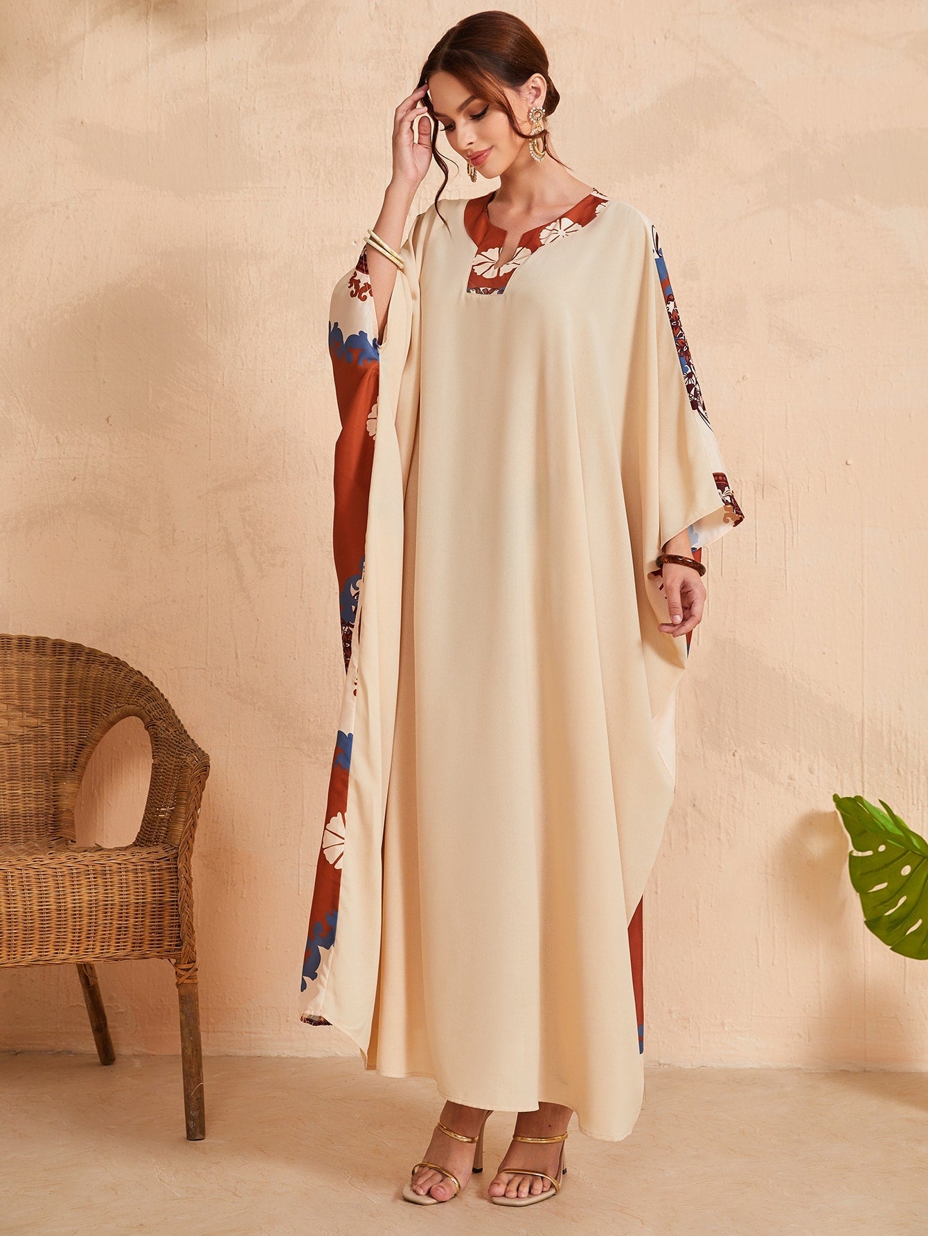 Najma Notched Scarf Print Batwing Sleeve Kaftan