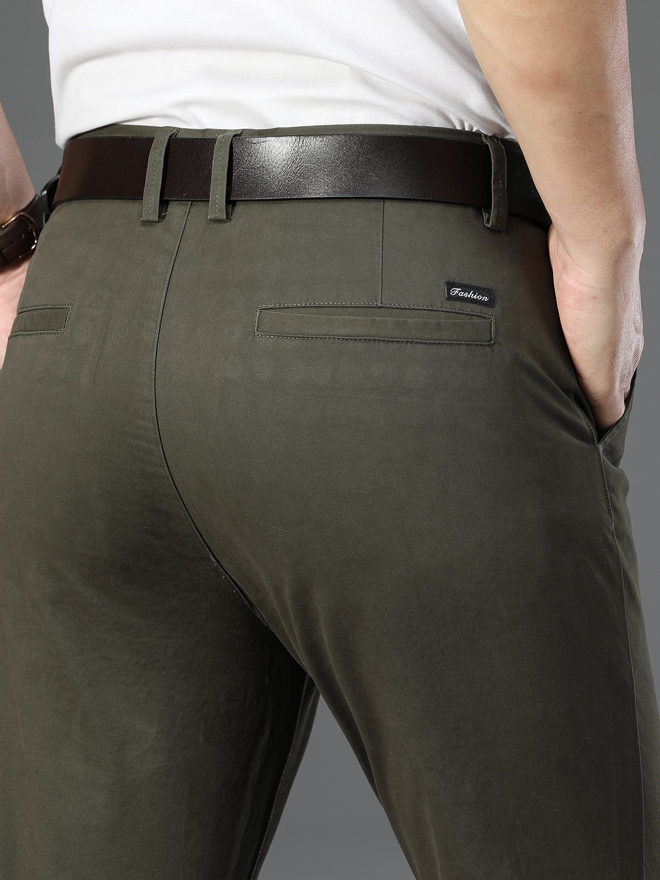 Men Patch Detail Slant Pocket Pants Without Belt