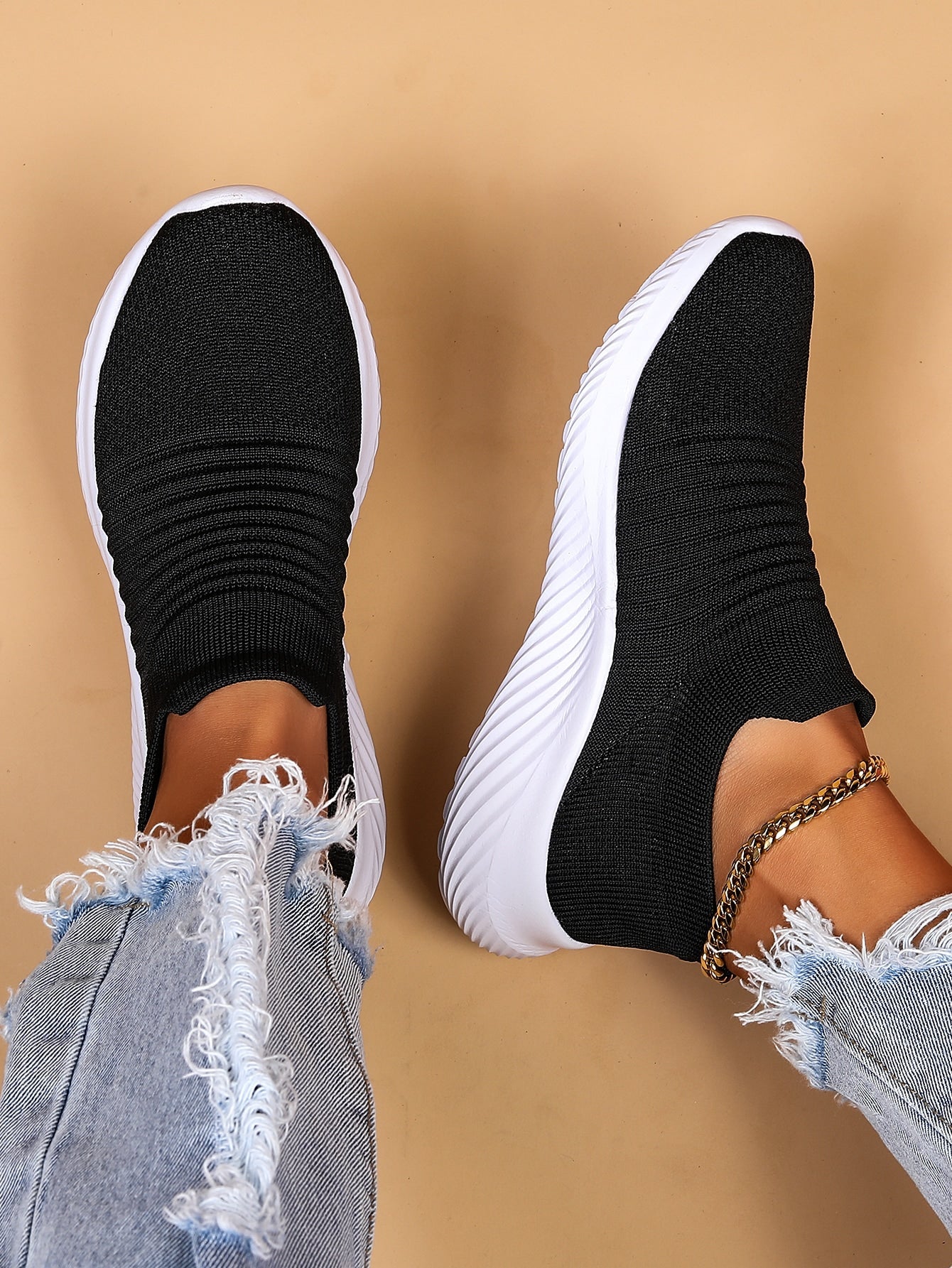 Women's Black One-step Slip-on Running Shoes For Road Running, Simplistic Design