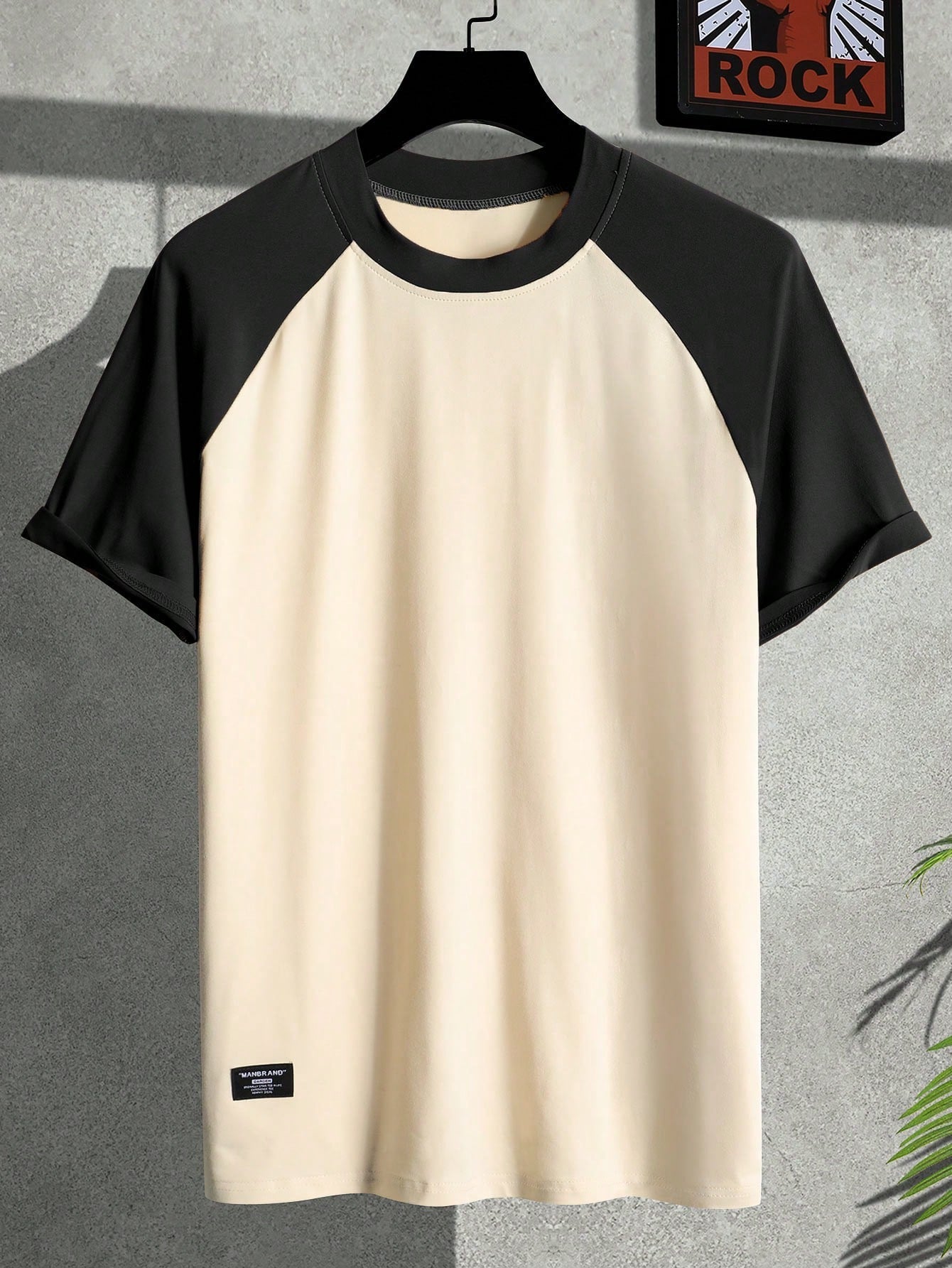 Manfinity Homme Men Colorblock Raglan Sleeve Patched Detail Tee