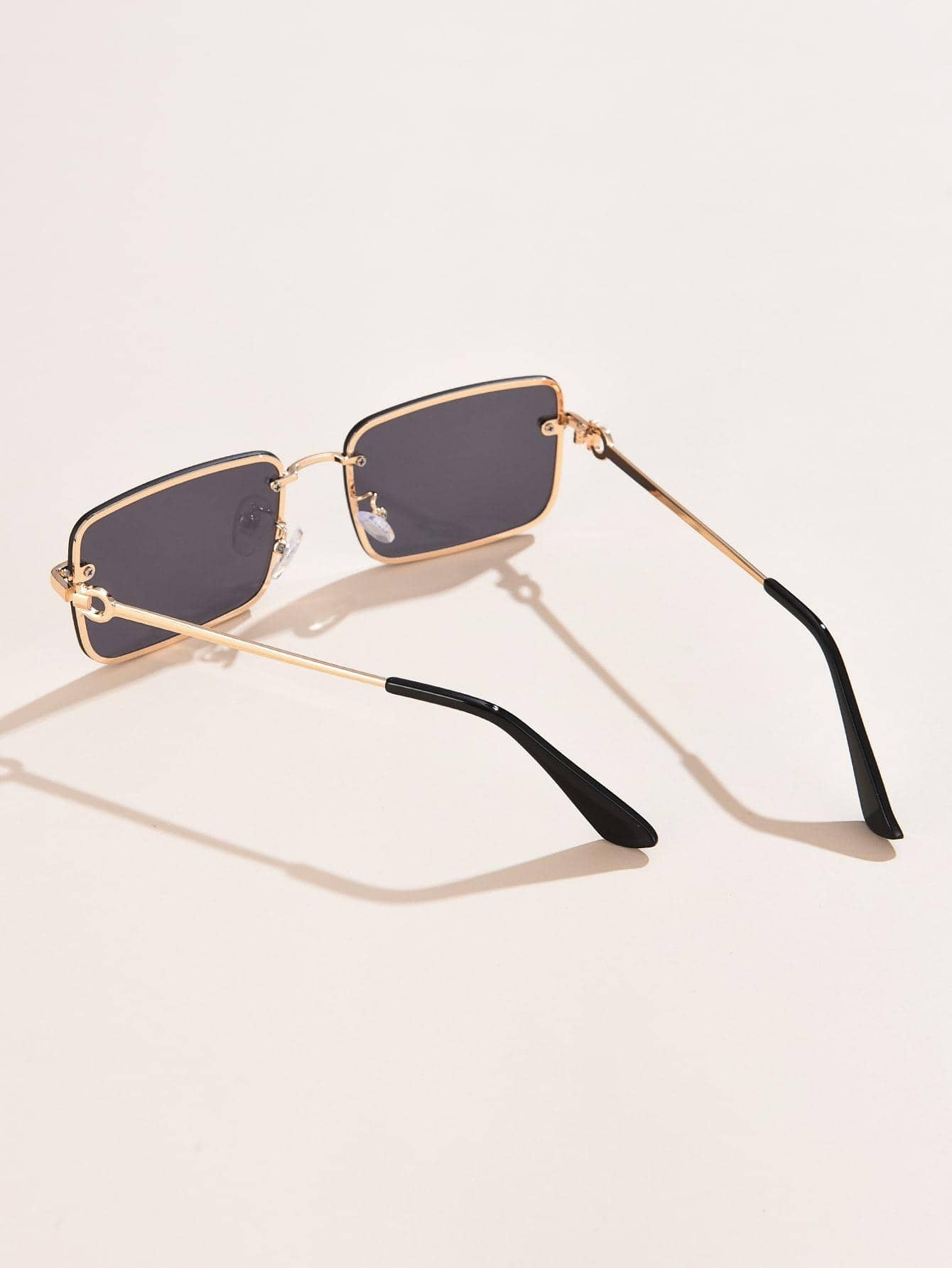 1pc Women's Square Shaped Metal Frame Sunglasses For Vacation, With Gift Box