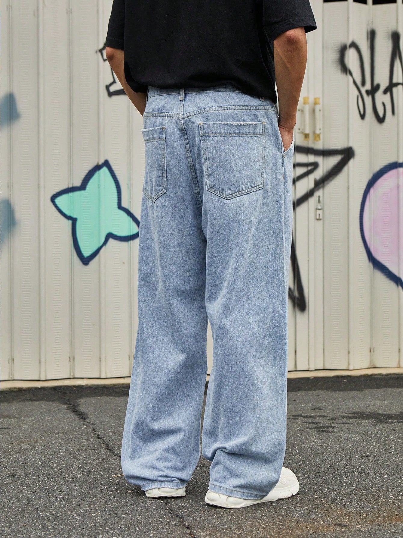 Men Slant Pocket Wide Leg Jeans