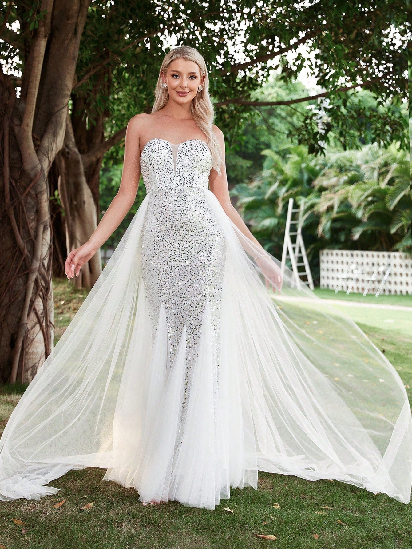 Contrast Mesh Hem Tube Sequin Wedding Dress