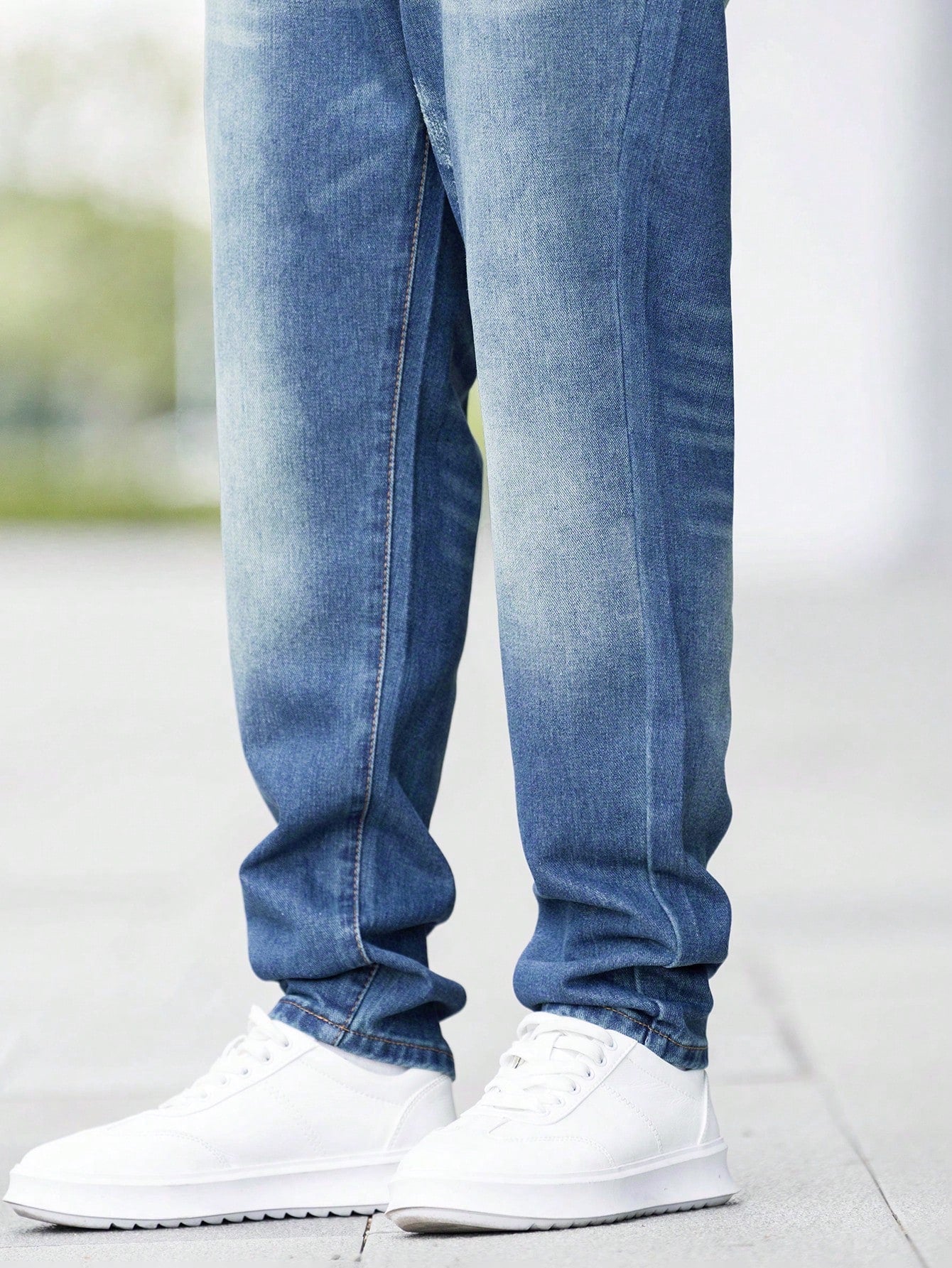 Manfinity Hypemode Men Slant Pocket Straight Leg Jeans