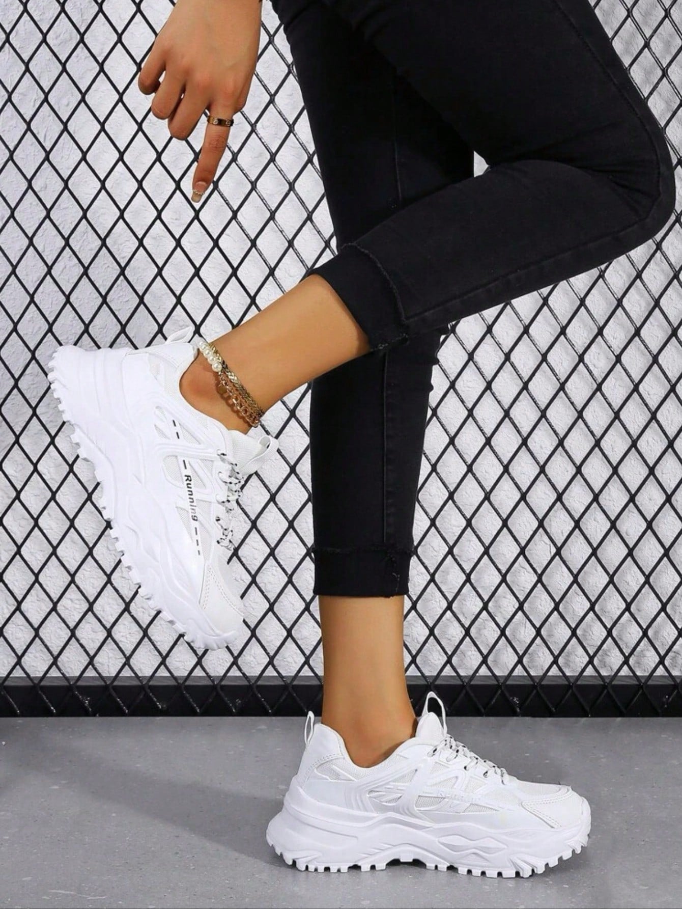 Unique, Creative, Fashionable, Simple And Comfortable Women's Walking Shoes With Wedge And Thick Sole; Dad Sneakers Style