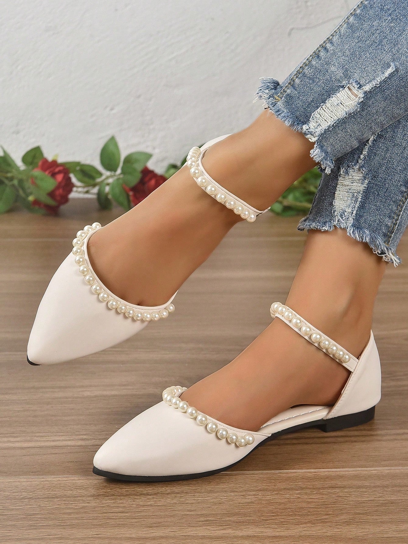 Flat Shoes With Pearl Decoration - Point Toe, All Seasons, Versatile, Khaki Sandals