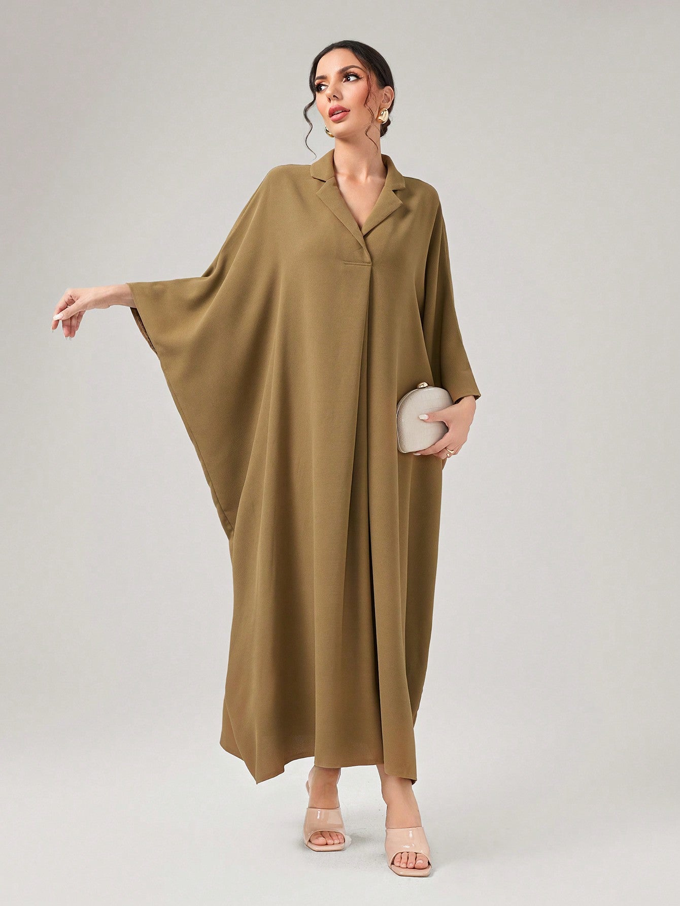 Najma Lapel Neck Batwing Sleeve Kaftan