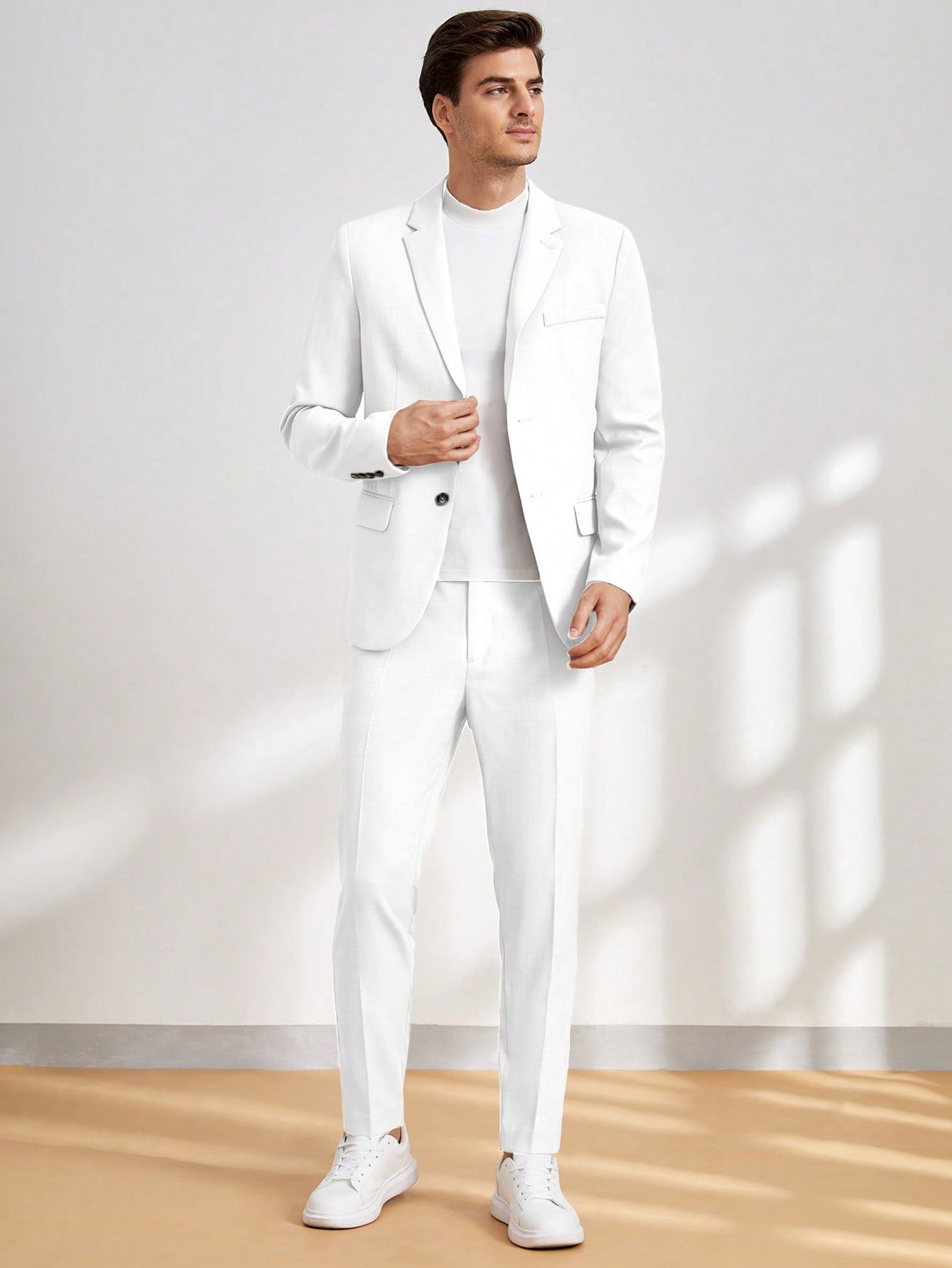 Manfinity Mode Men Solid Blazer & Pants Suit Set