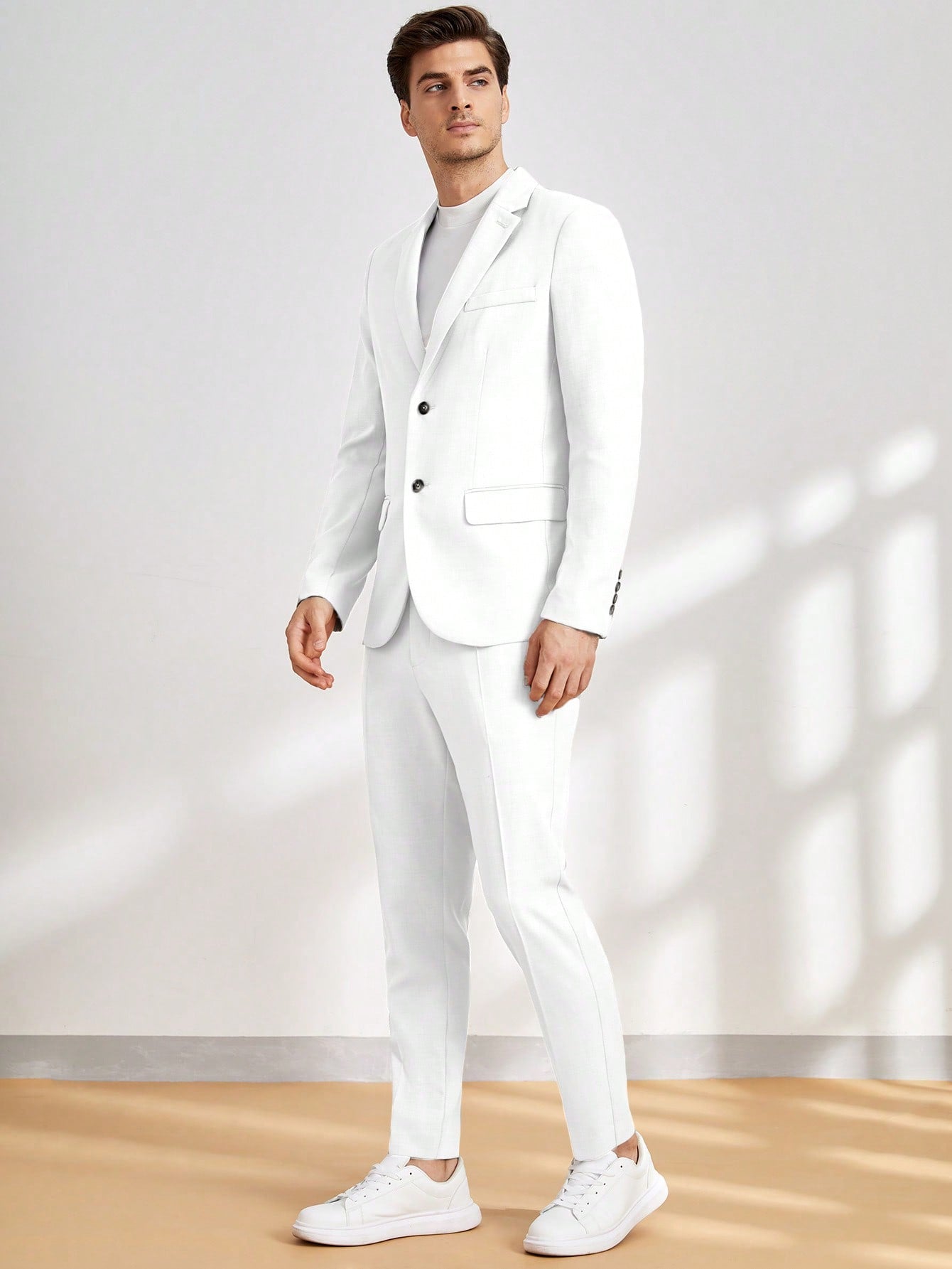 Manfinity Mode Men Solid Blazer & Pants Suit Set