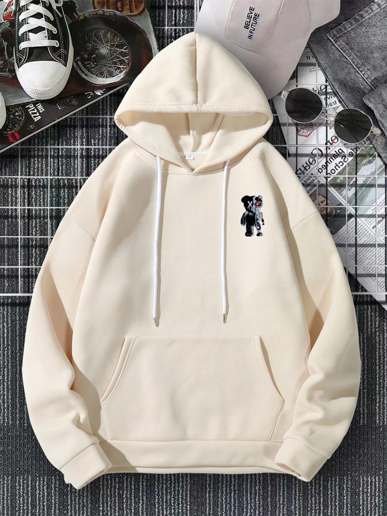 Manfinity Men's Cartoon Bear Hooded Leisure Sweatshirt