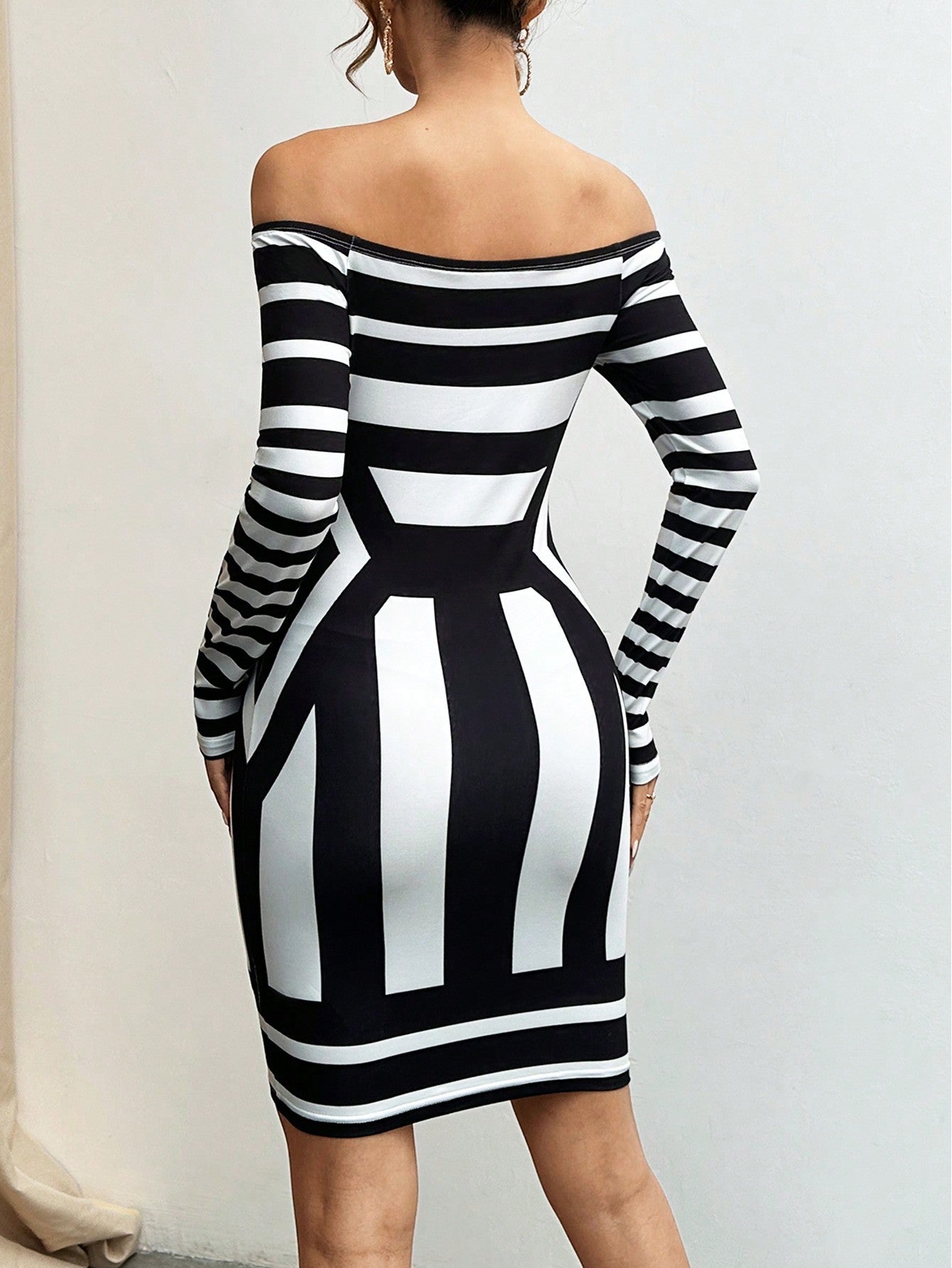 Privé Striped Print Off Shoulder Bodycon Dress