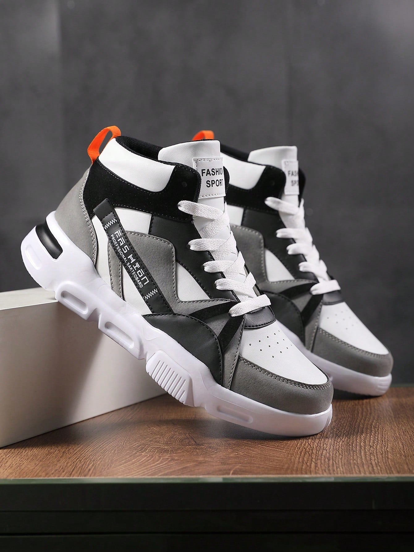 Men's Trendy Front Tie Design Athletic Shoes With Alphabet Design, High Top Skateboarding Shoes For Outdoor Activities And Warm Keeping