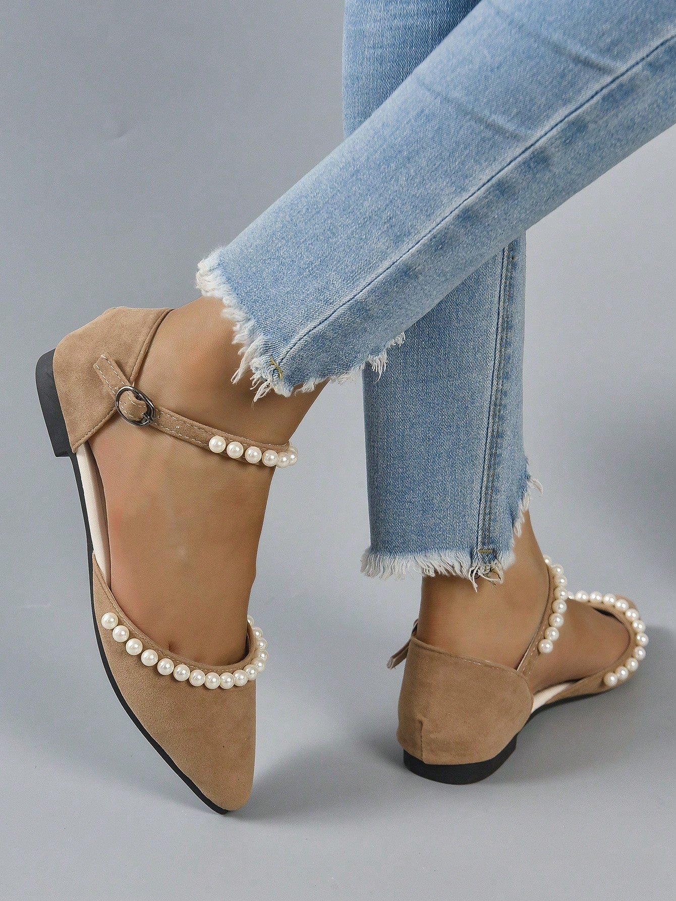 Flat Shoes With Pearl Decoration - Point Toe, All Seasons, Versatile, Khaki Sandals