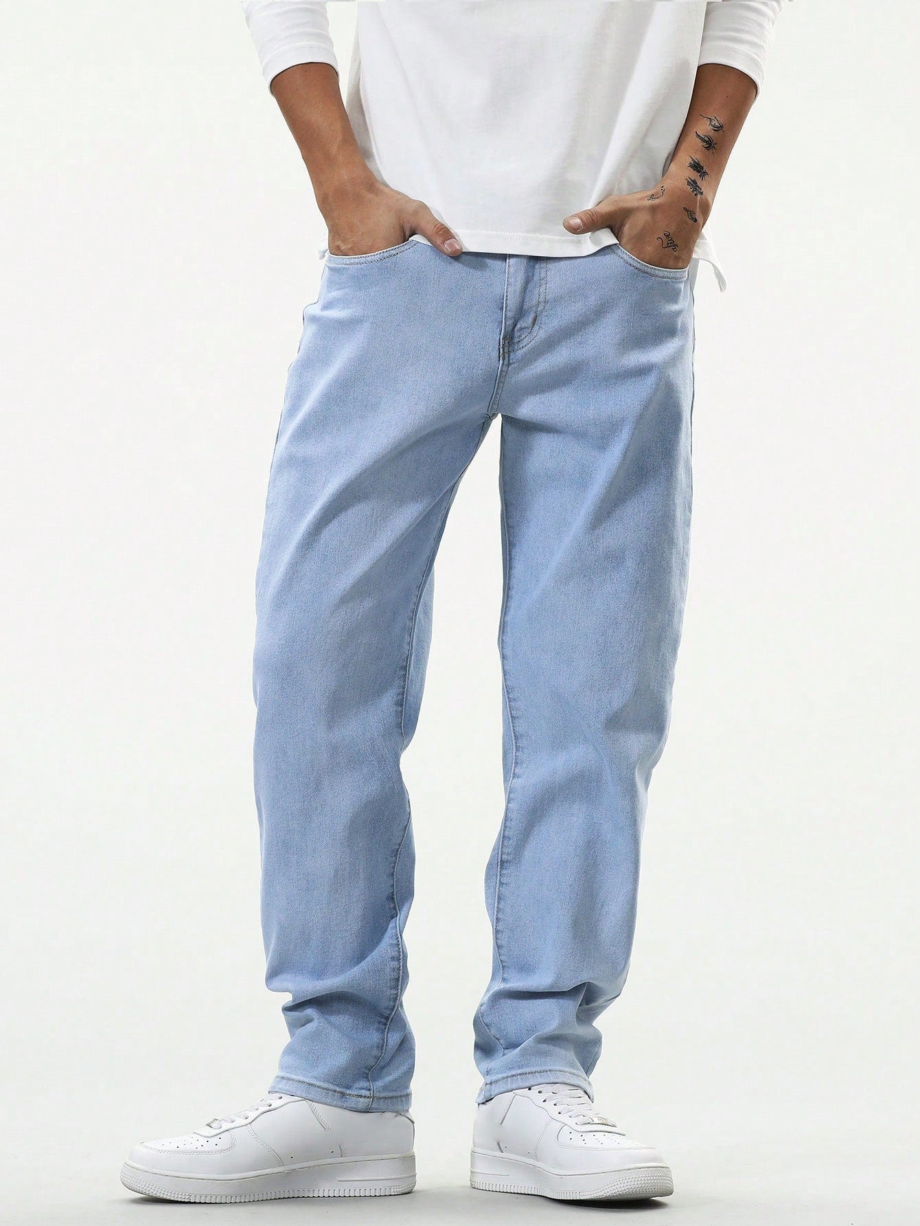 Manfinity Hypemode Men Slant Pocket Straight Leg Jeans