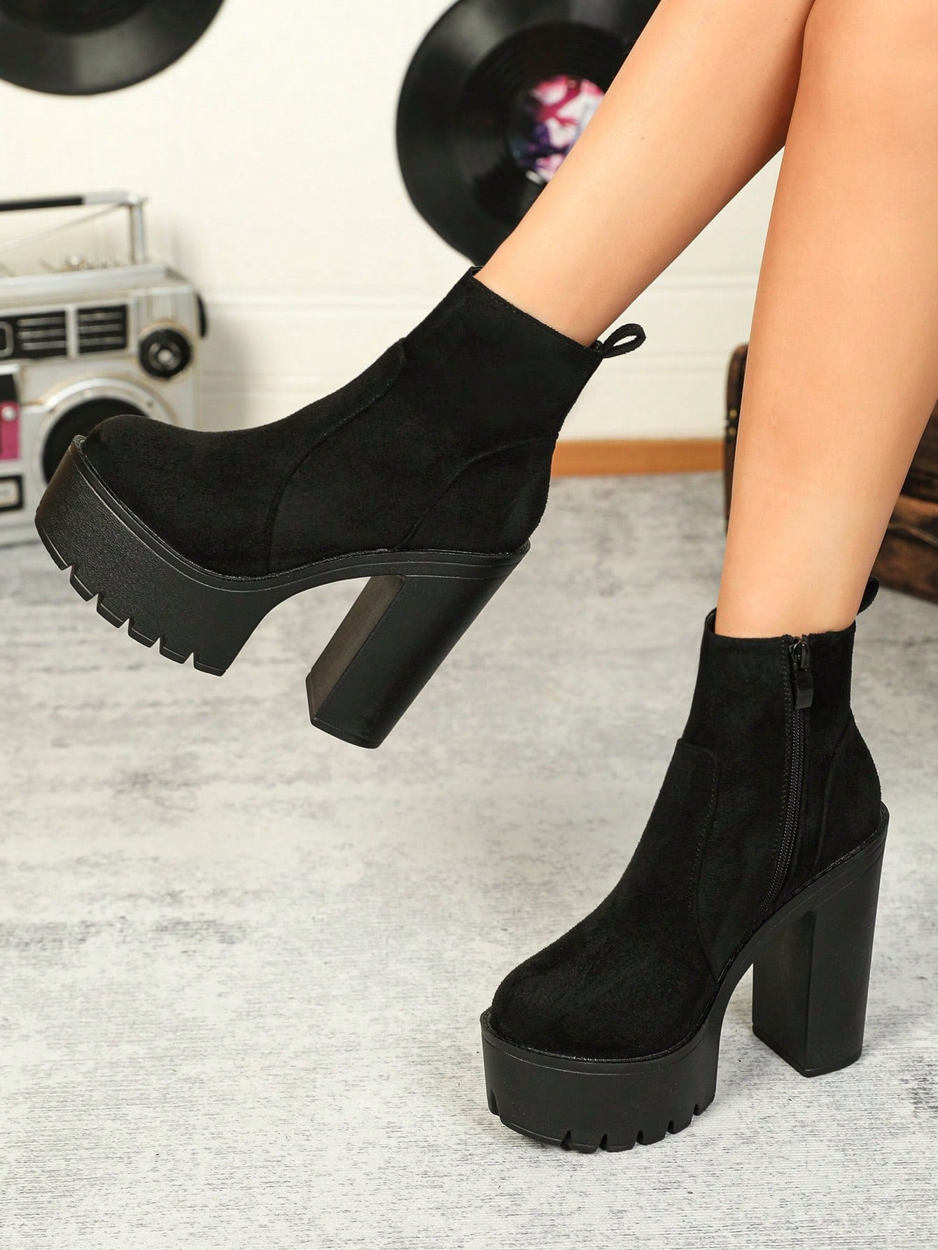 Women's High Heeled Thick-soled Black Short Boots With Platform, Chunky Heel Round Toe Ankle Boots