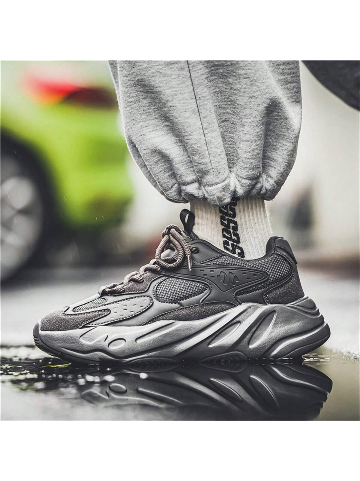 Men's Casual, Trend-setting, Lightweight, Slip-resistant And Durable Black Sports Shoes For Autumn/winter, Walking, Height Increasing Chunky Sneakers