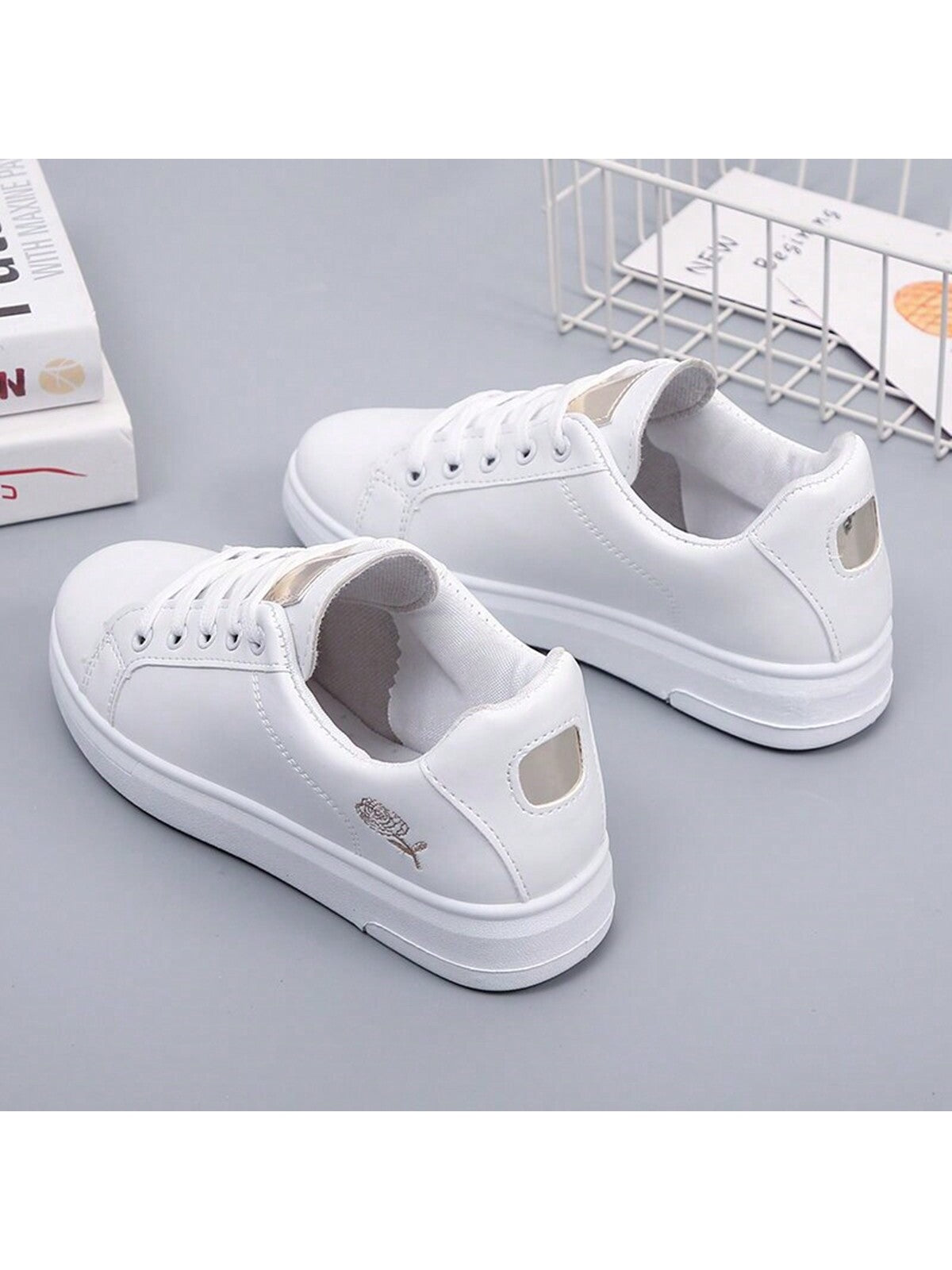 Ladies' Casual White Lace-Up Sport Shoes Decorated With Floral Pattern, Pu Leather, Low-Cut, Round Toe, Flat Heel