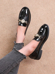 Women'S Fashionable Metal Decor Slip-On Loafers Flat Shoes Suitable For Outdoor Leisure Activities