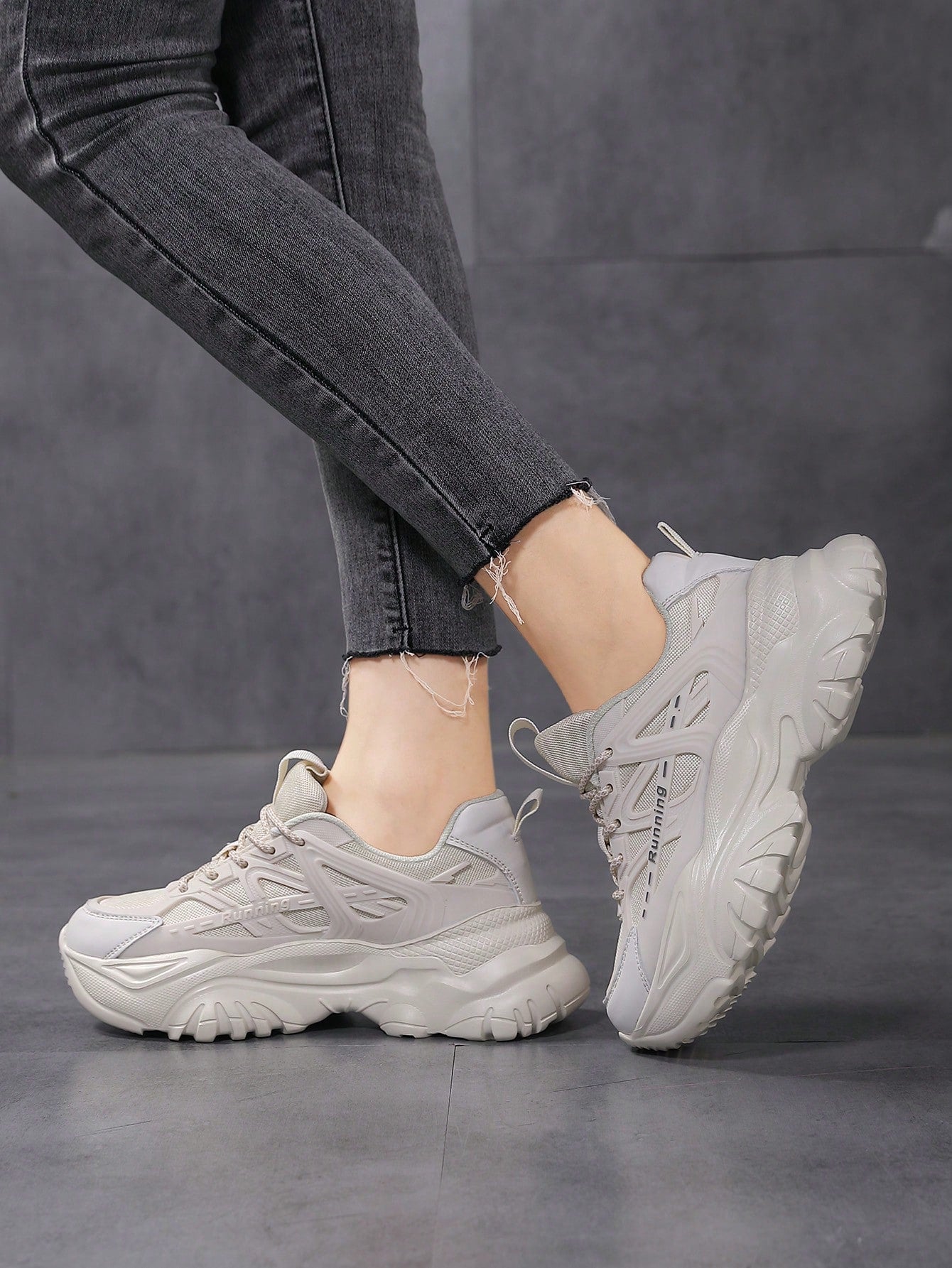 Women's Chunky Shoes 2023 Autumn New Personality Splicing Comfortable Shoes Popular Thick-soled Casual Sports Shoes