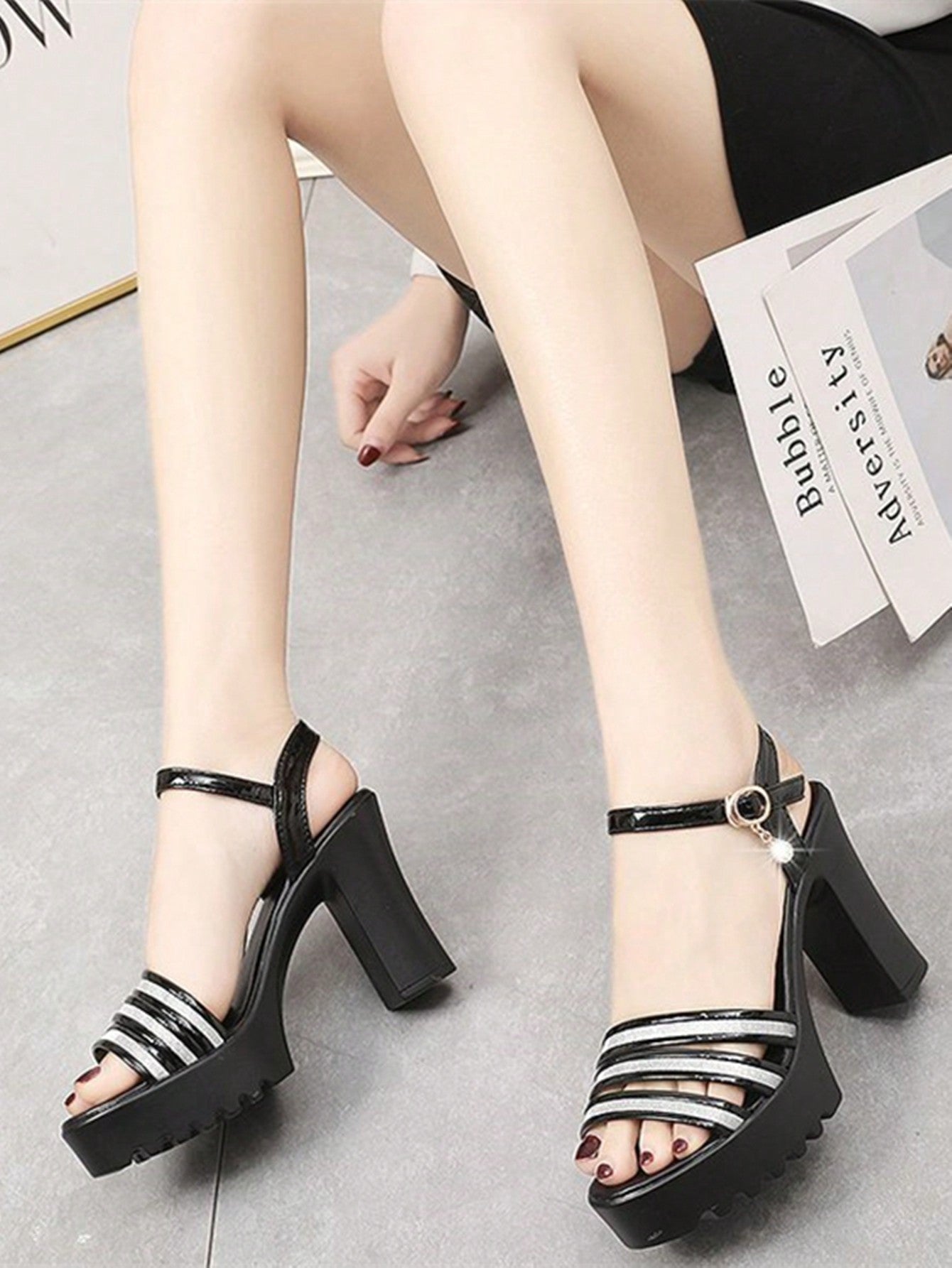 Rhinestone Fashionable Thick Sole Outerwear Women'S High Heel Sandals