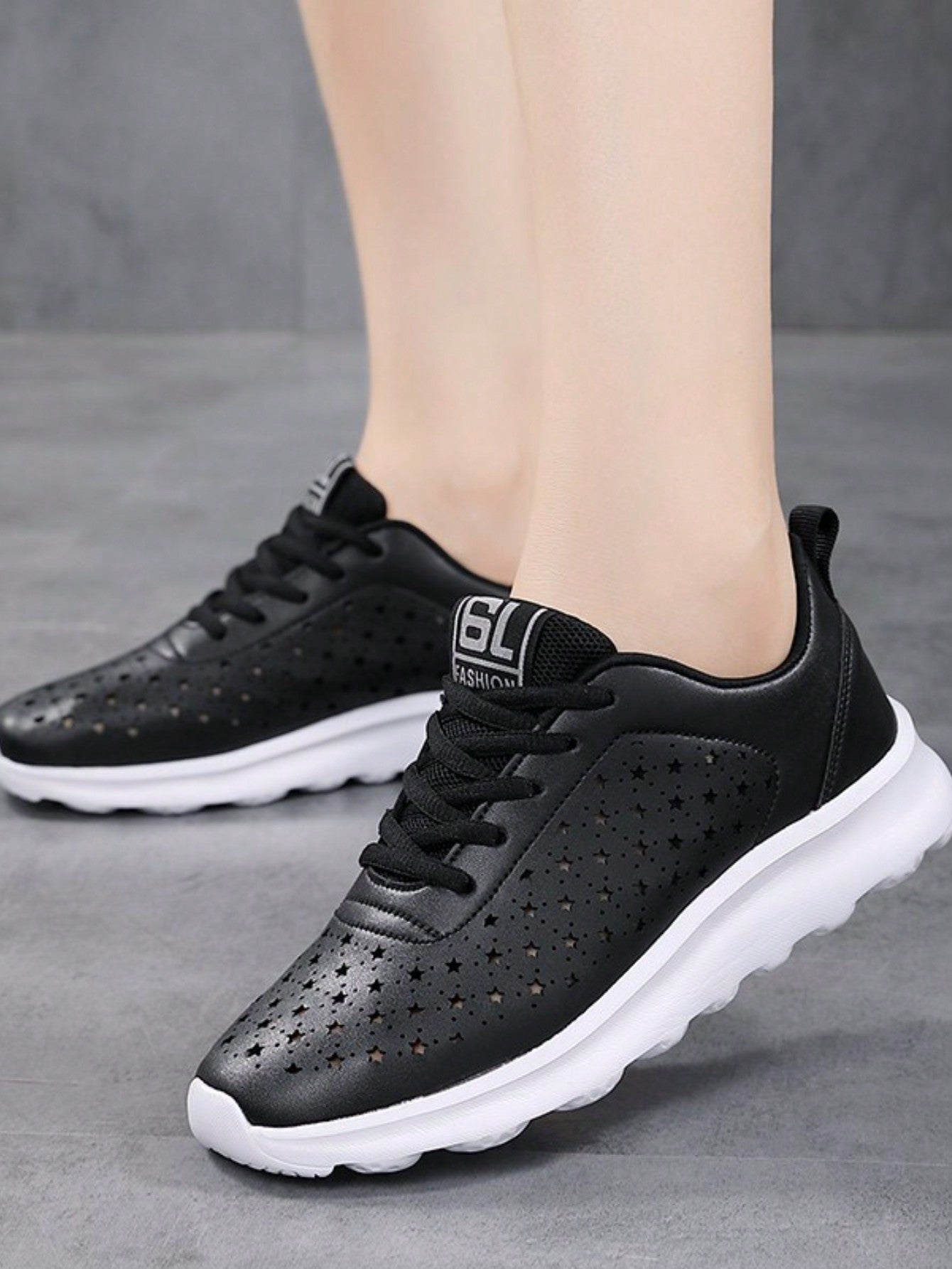 Women'S Star Pattern Hollow Out Breathable Running Shoes, Lace-Up Casual Sports Sneakers For Outdoor