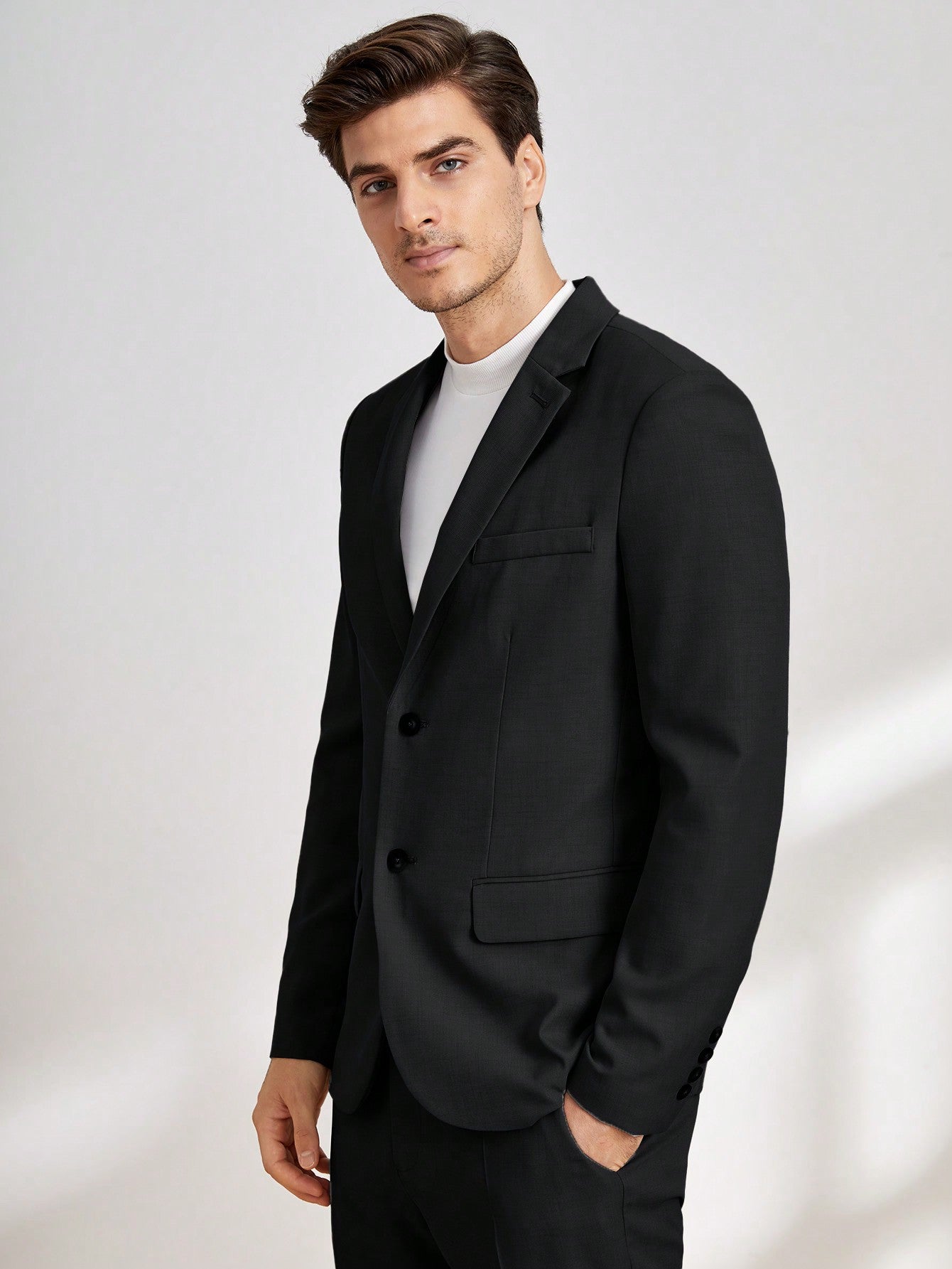 Manfinity Mode Men Solid Blazer & Pants Suit Set