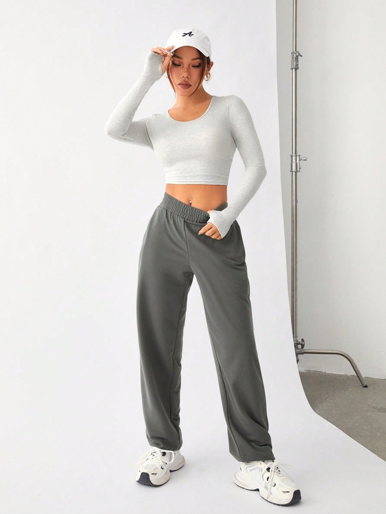 Daily&Casual Long Sleeve Crop Top And Elastic Waist Long Pants Sports Outfit