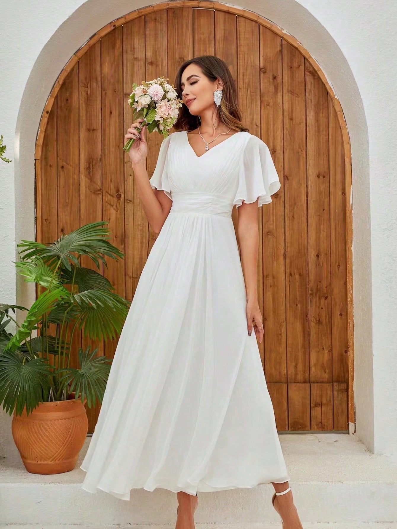 French Simple V-Neck Short Sleeve Wedding Dress