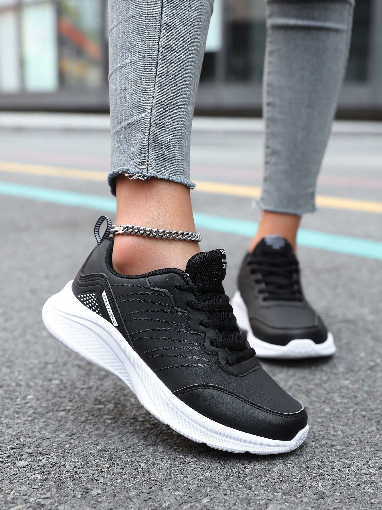 Ladies' Sports Running Shoes For Spring And Autumn, Fashionable, Casual, Waterproof, Anti-Slip, Large Size Leather Upper