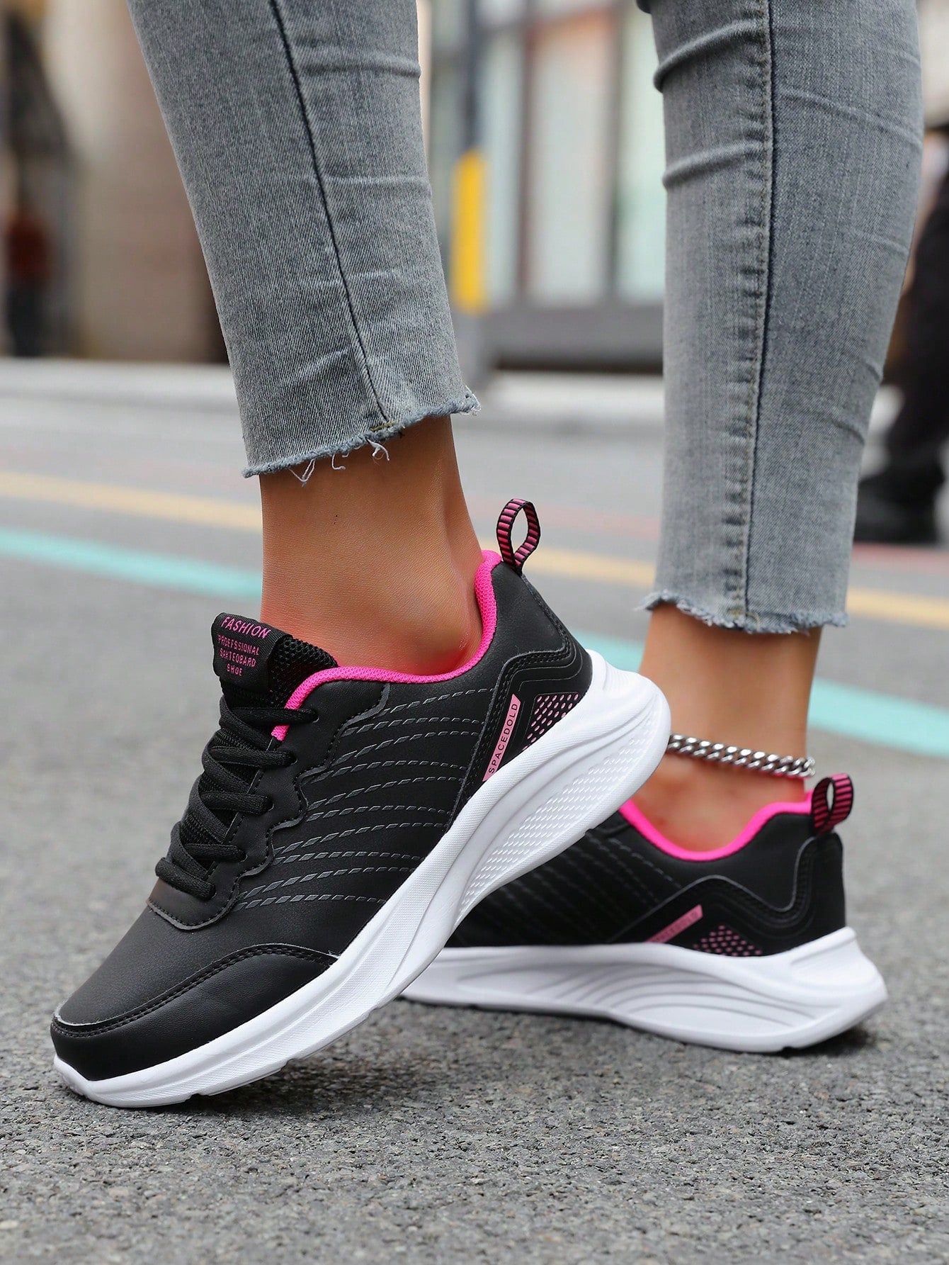 Ladies' Sports Running Shoes For Spring And Autumn, Fashionable, Casual, Waterproof, Anti-Slip, Large Size Leather Upper