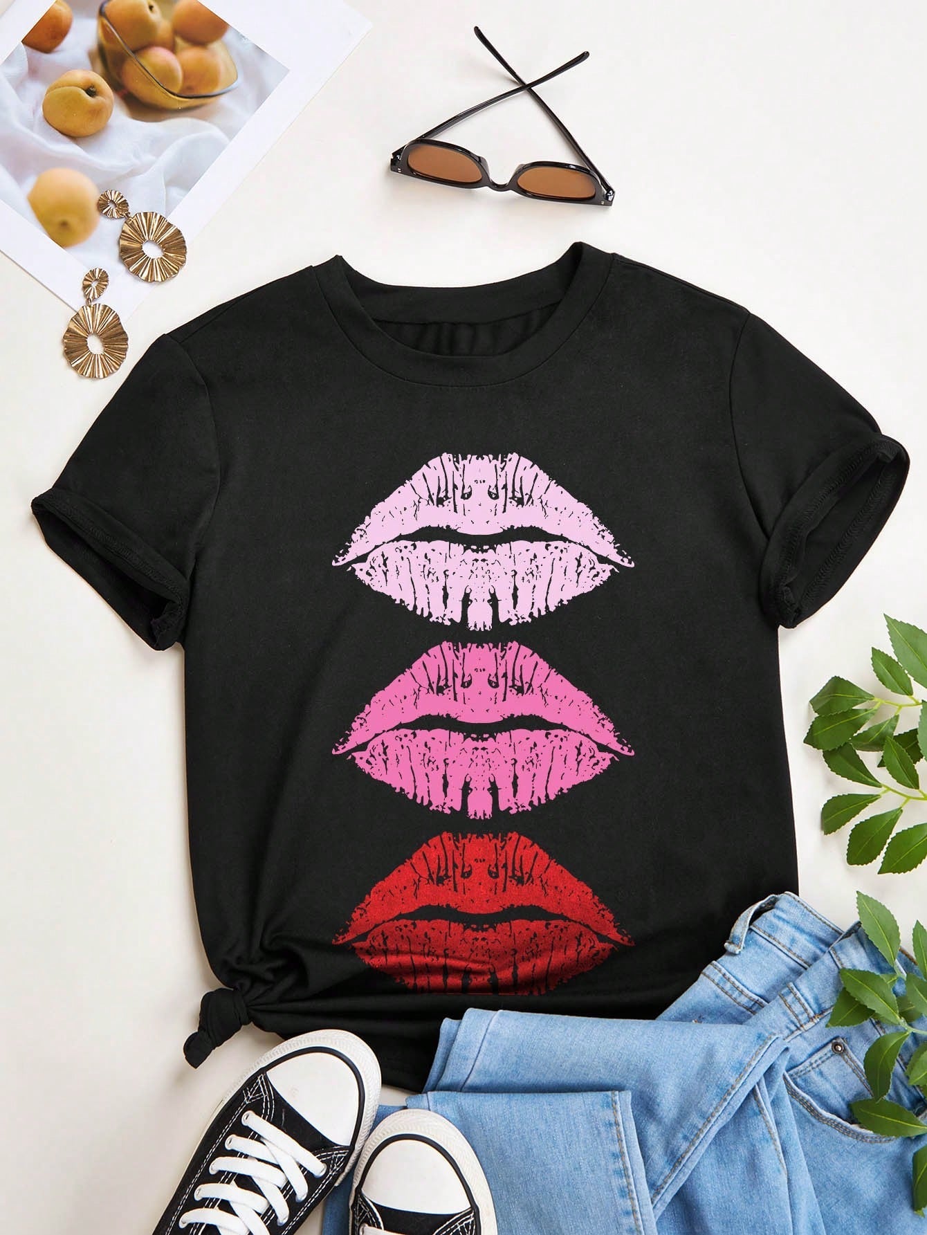 LUNE Lips Print Short Sleeve T-Shirt