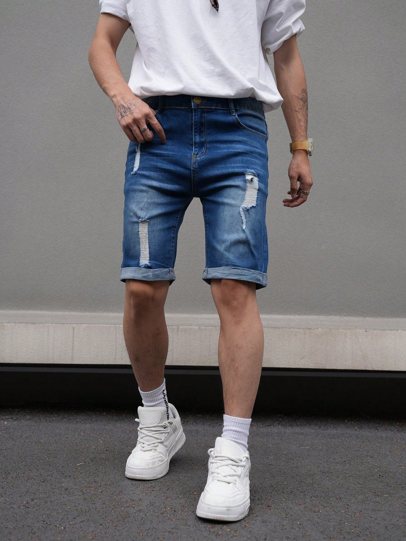 Manfinity EMRG Men's Ripped & Washed Denim Shorts