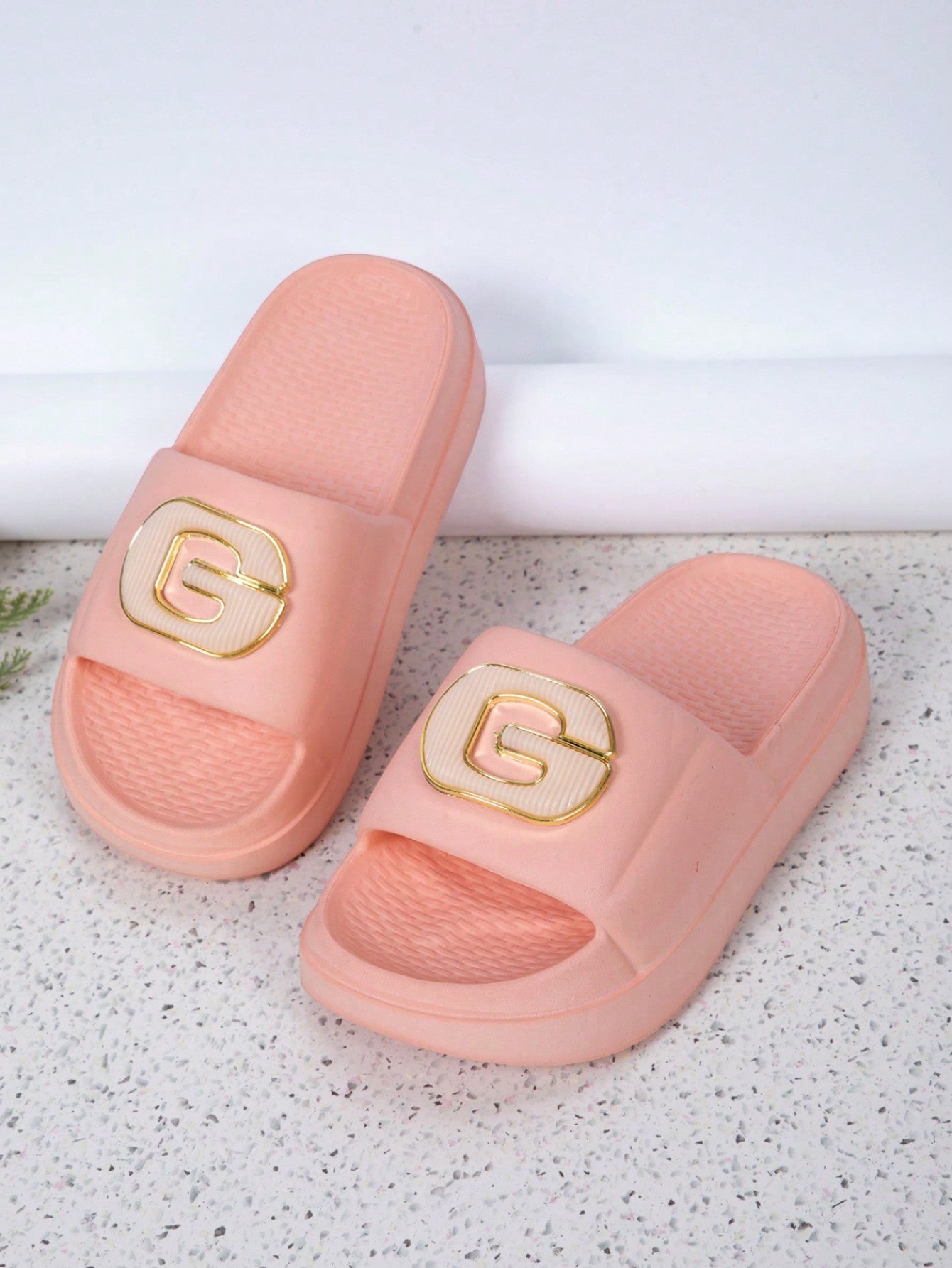 Women's Summer Slippers With Thick & Waterproof Platform, Soft & Quiet Anti-Skid Sole, Fashionable & Versatile Metal Letter Buckle, Perfect For Holiday & Beach, Indoor & Outdoor, Bathroom & Bedroom