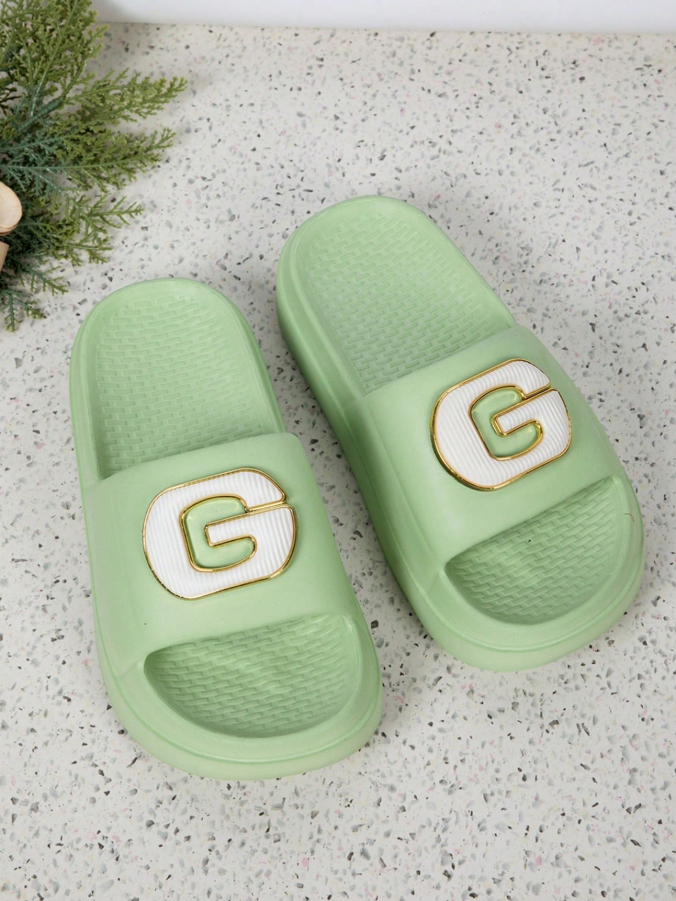 Women's Summer Slippers With Thick & Waterproof Platform, Soft & Quiet Anti-Skid Sole, Fashionable & Versatile Metal Letter Buckle, Perfect For Holiday & Beach, Indoor & Outdoor, Bathroom & Bedroom